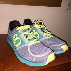 Pearl Izumi running shoe women’s